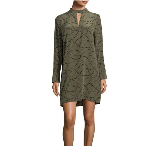 Equipment Cadence silk dress with stars size M olive green black - Picture 1 of 6